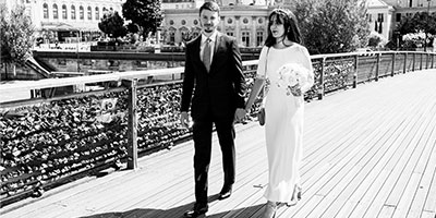 photo de marié à paris sur le pont neuf Paris