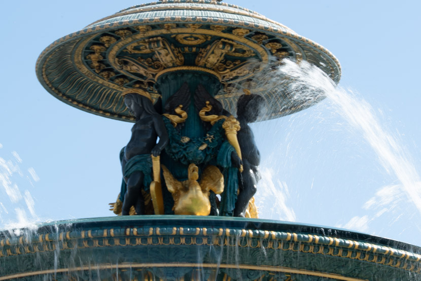 Fontaine des Mers Concorde — effet filé vitesse lente — réglage photo vitesse obturation