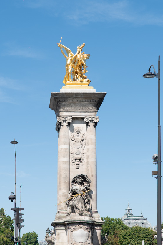 Pont Alexandre III colonne dorée — composition cadrage cours photo débutant Paris