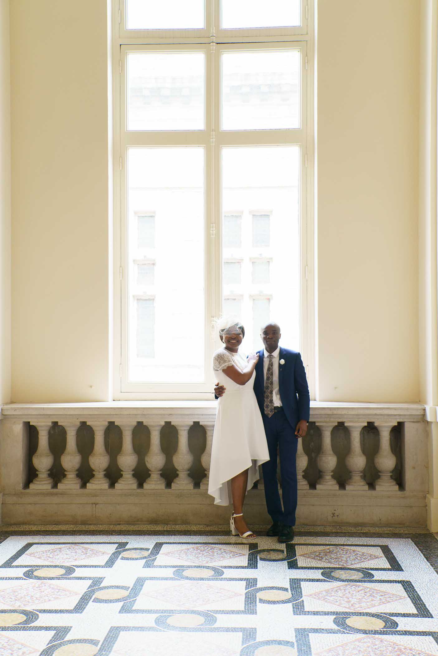 Photo de mariage à la mairie de Paris 13e – Cérémonie civile capturée par un photographe professionnel