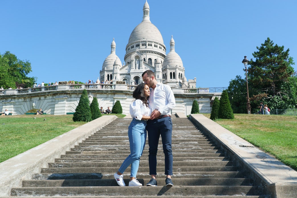 photographie du sacré-coeur avec un photographe en silhouette à Montmartre à Paris 