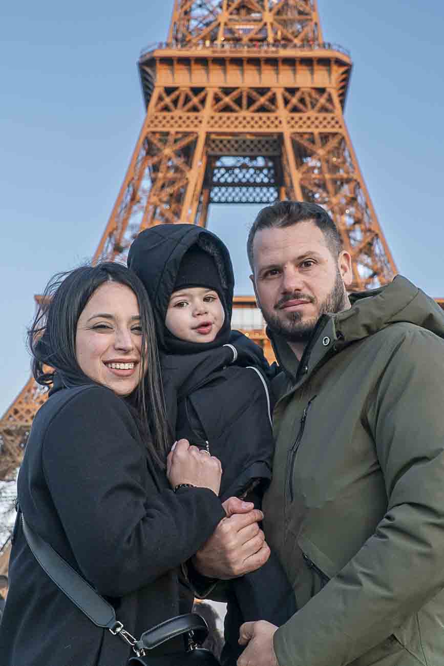 Photo famille Tour Eiffel depuis le Pont d’Iéna