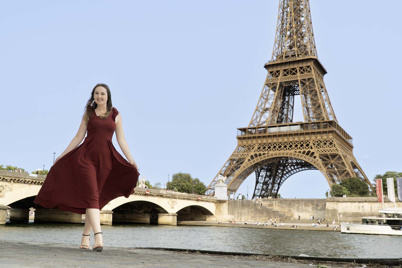 Spot photo Tour Eiffel Port Debilly